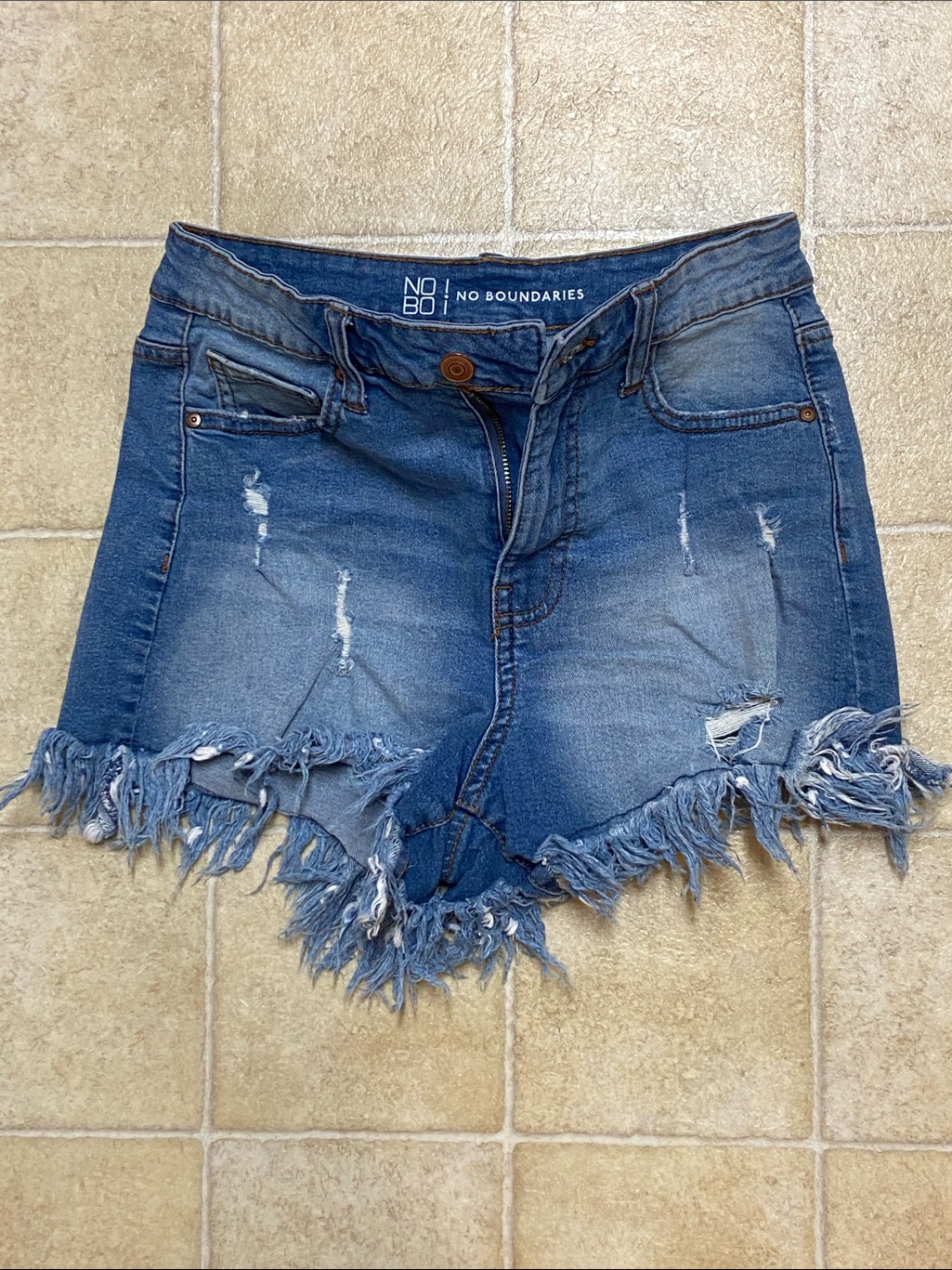No Boundaries Dark Blue Frayed Hem Distressed Denim Shorts Size 5
